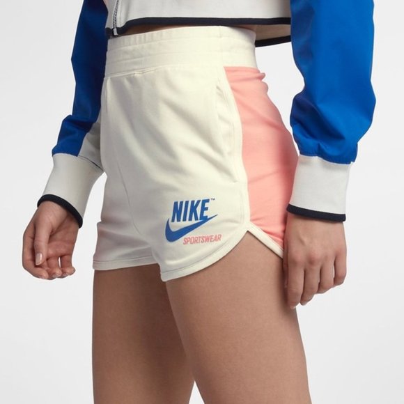 Nike Pants - Nike Sportswear Archive Shorts